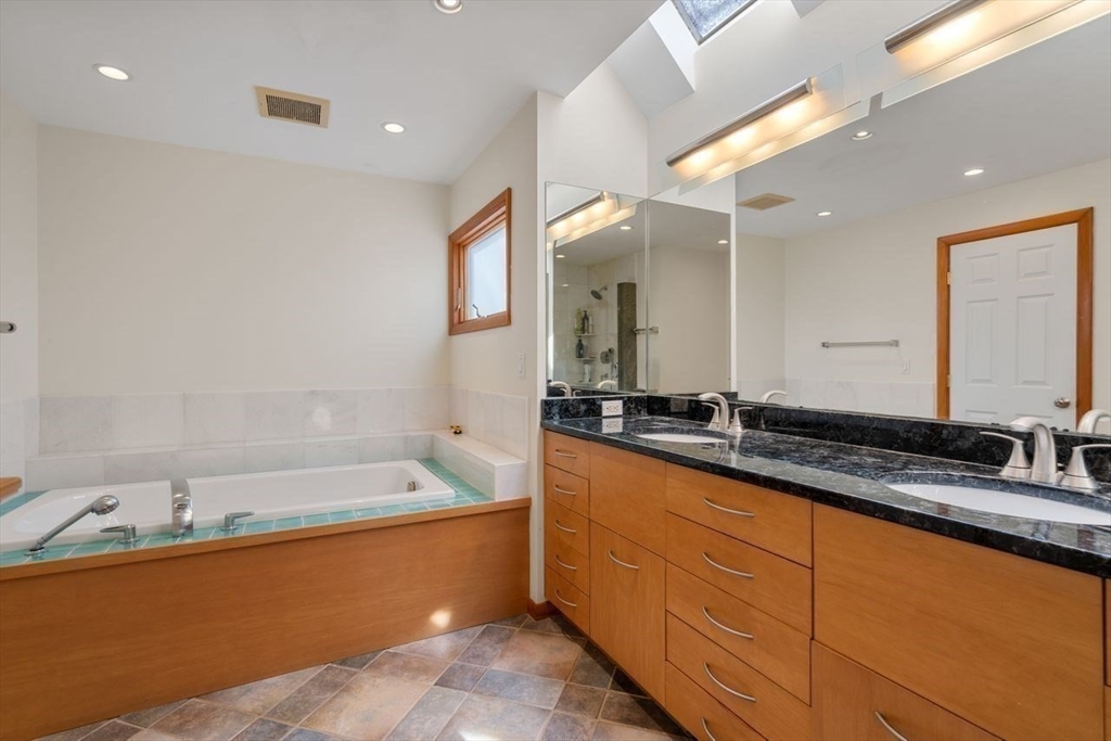 198 River Road Andover, MA 01810 - Photo 19 of 26 Gallery Image 19