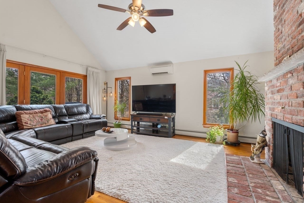 198 River Road Andover, MA 01810 - Photo 6 of 26 Gallery Image 6