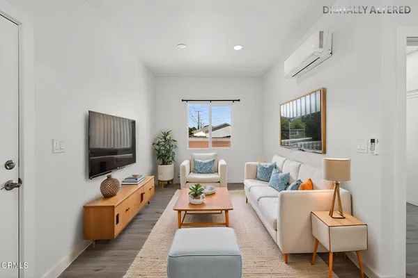 $3,300 | 1227 South G Street, Unit 2, Oxnard, CA 93033