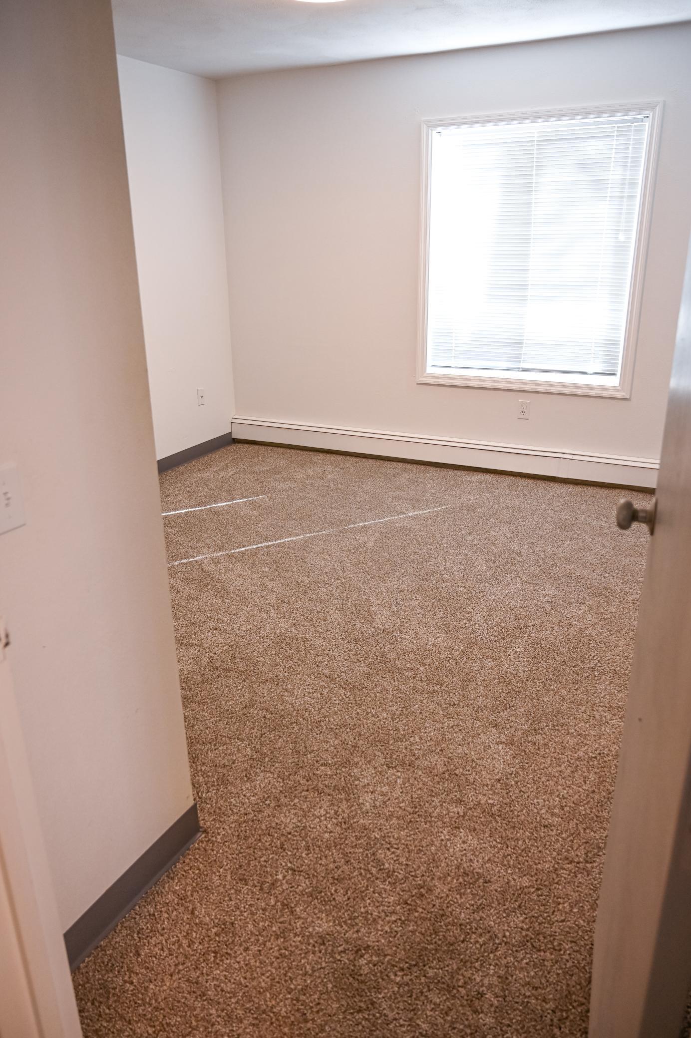 1205 Victoria Street, Unit 114 Fairmont, MN 56031 - Photo 11 of 16