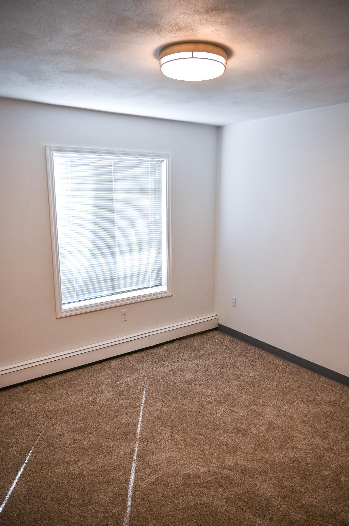 1205 Victoria Street, Unit 114 Fairmont, MN 56031 - Photo 13 of 16