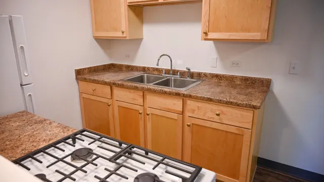 $825 | 1205 Victoria Street, Unit 114, Fairmont, MN 56031