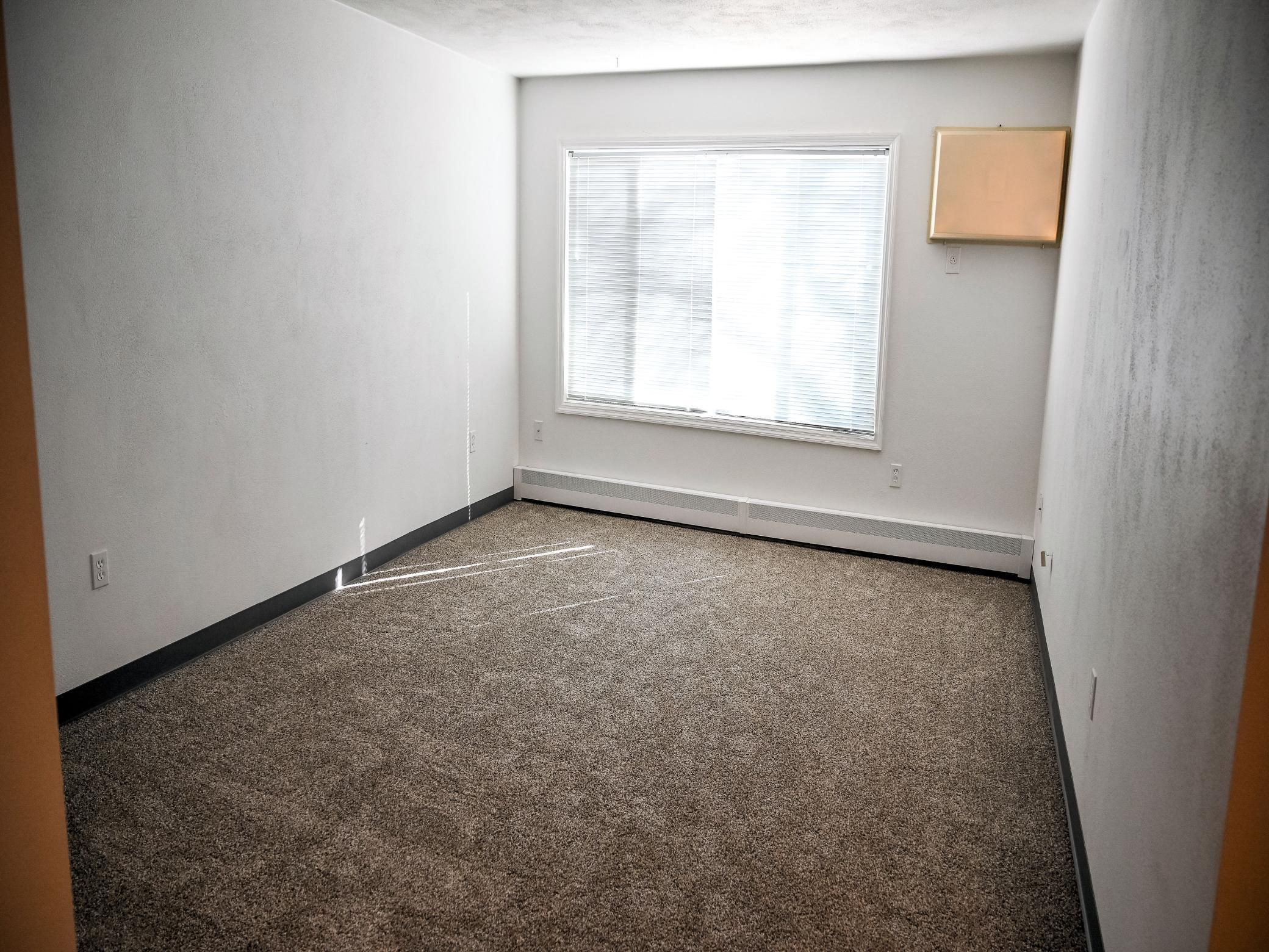 1205 Victoria Street, Unit 114 Fairmont, MN 56031 - Photo 8 of 16