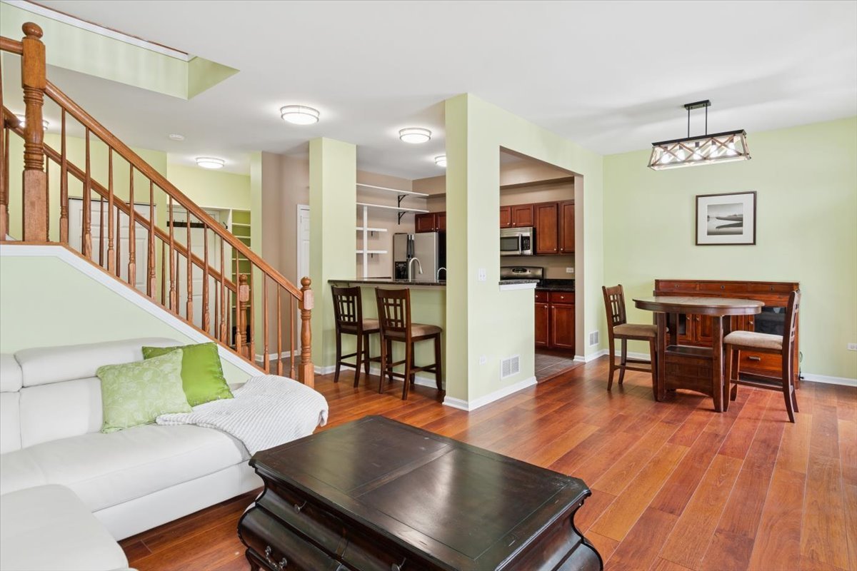 1509 Envee Drive Bolingbrook, IL 60490 - Photo 8 of 28