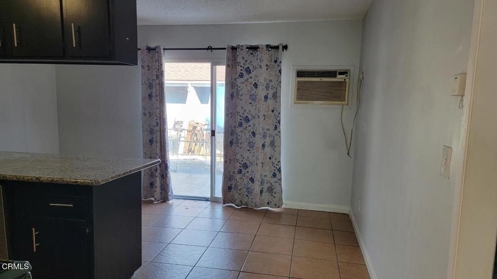 153 West Cascade Drive, Unit D Rialto, CA 92376 - Photo 4 of 15 Resized(1752469278635)_Resized_20240911_