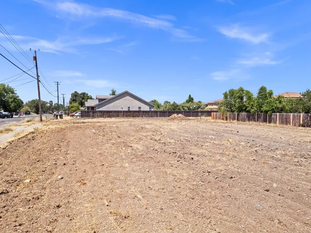 $299,900 | 3408 Taylor Street, Sacramento, CA 95838