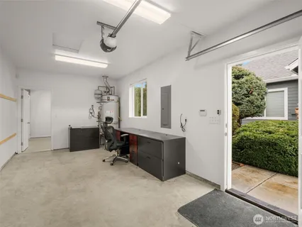 $1,300,000 | 6501 119th Avenue East, Puyallup, WA 98372