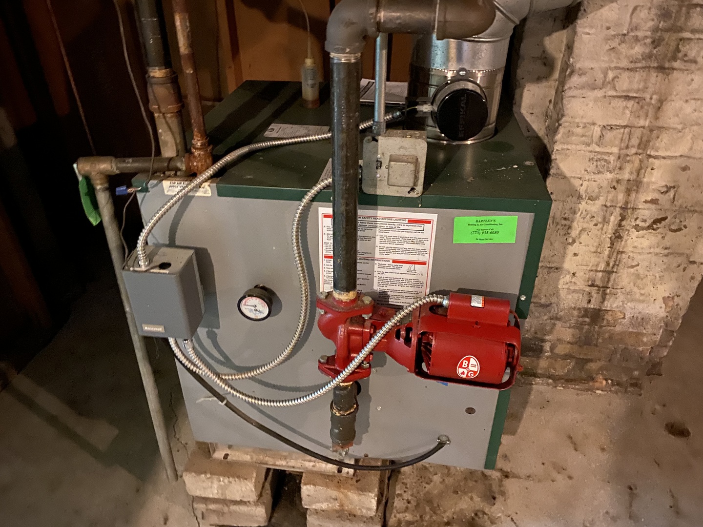 3902 North Hamilton Avenue Chicago, IL 60618 - Photo 23 of 24 a utility room with dryer and washer