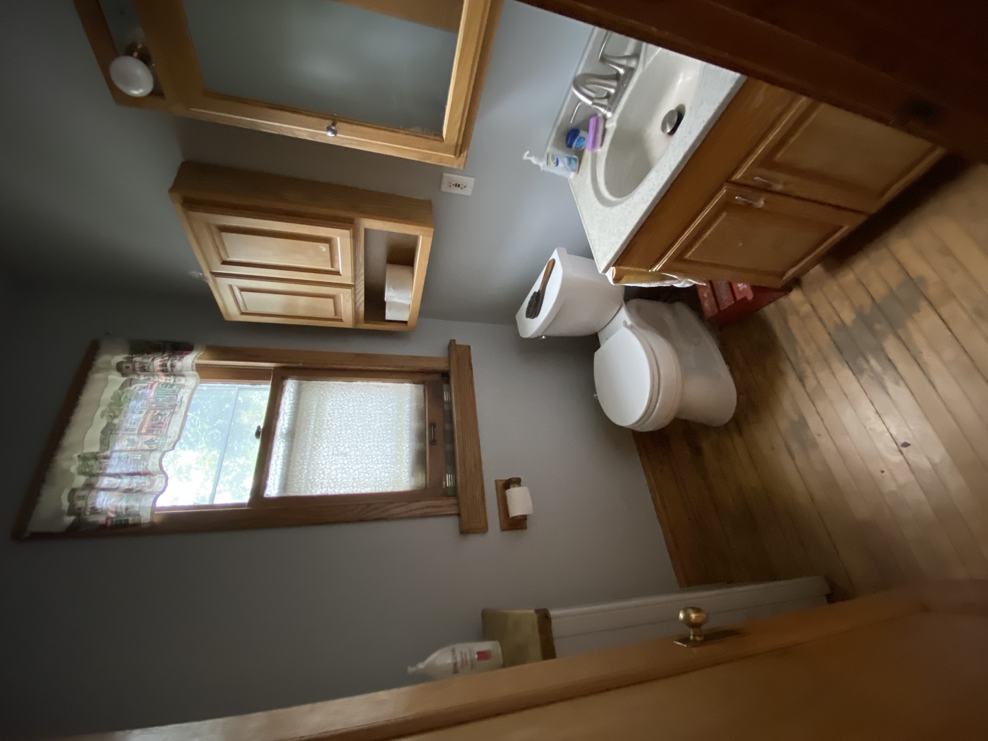 3902 North Hamilton Avenue Chicago, IL 60618 - Photo 8 of 24 a view of entryway and kitchen