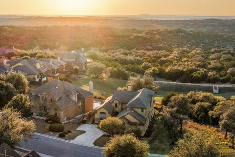 $639,000 | 22112 Rock Wren Road, Spicewood, TX 78669