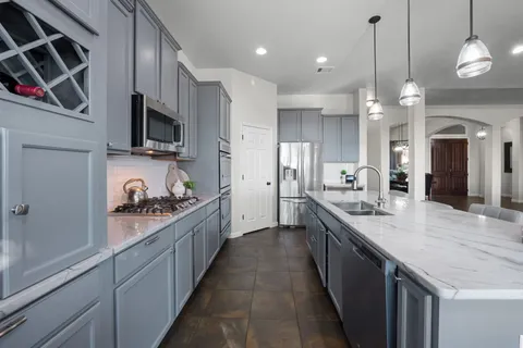 $639,000 | 22112 Rock Wren Road, Spicewood, TX 78669