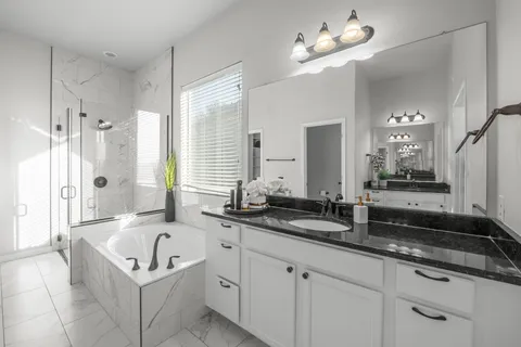 $639,000 | 22112 Rock Wren Road, Spicewood, TX 78669