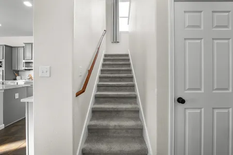 $639,000 | 22112 Rock Wren Road, Spicewood, TX 78669