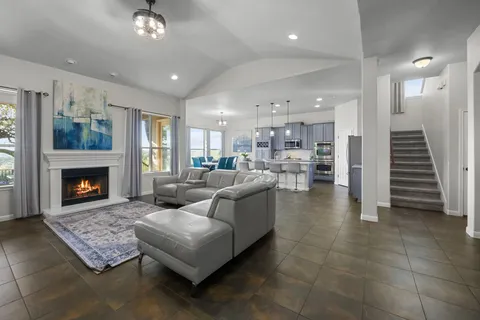 $639,000 | 22112 Rock Wren Road, Spicewood, TX 78669