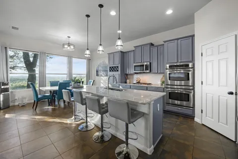 $639,000 | 22112 Rock Wren Road, Spicewood, TX 78669