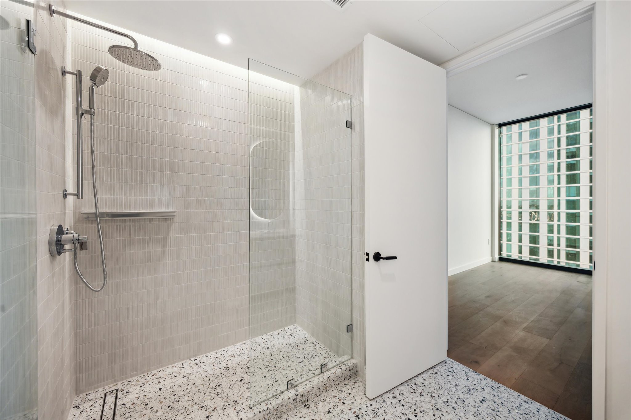 610 Davis Street, Unit 2304 Austin, TX 78701 - Photo 11 of 27