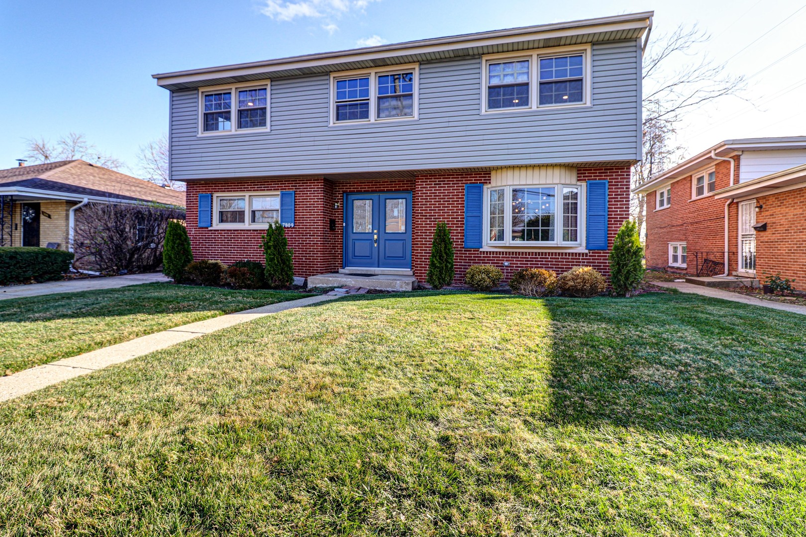 7809 East Prairie Road Skokie, IL 60076 - Photo 2 of 32