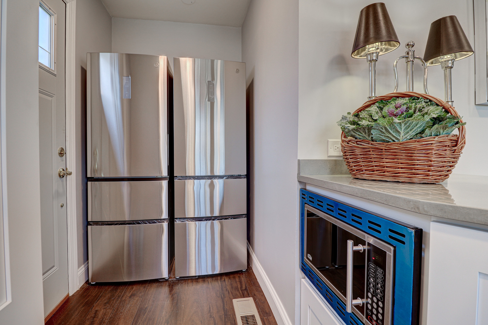 7809 East Prairie Road Skokie, IL 60076 - Photo 13 of 32
