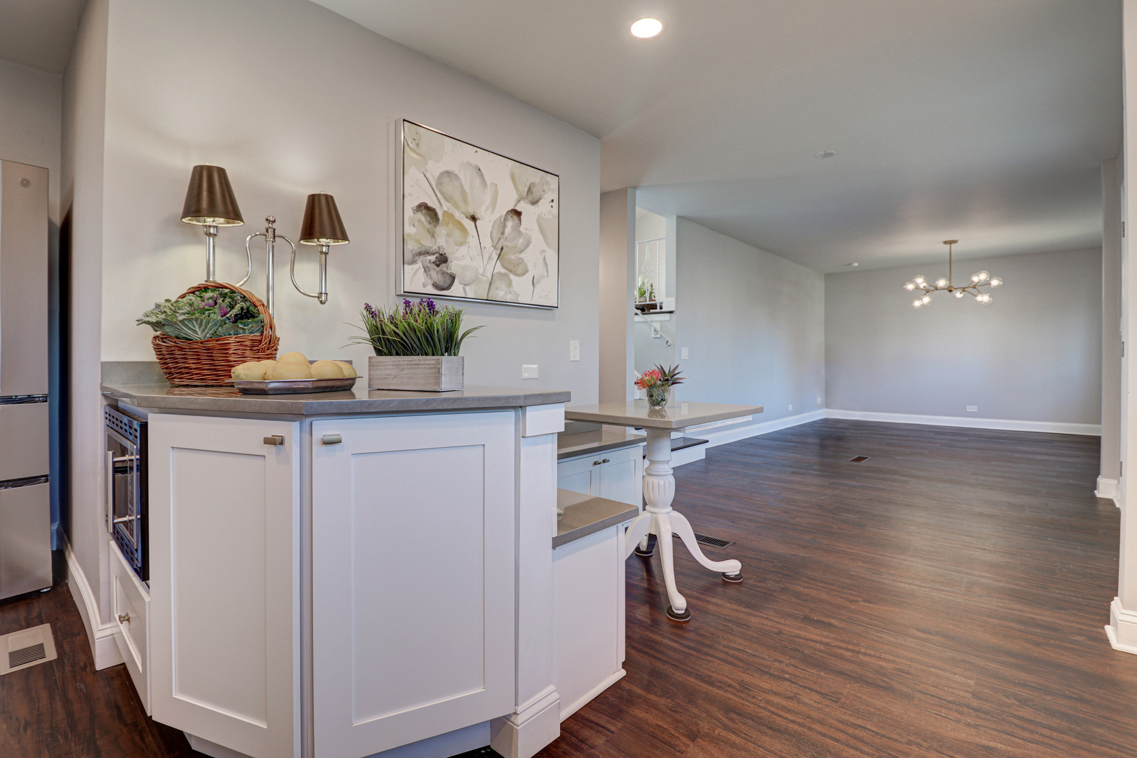 7809 East Prairie Road Skokie, IL 60076 - Photo 14 of 32