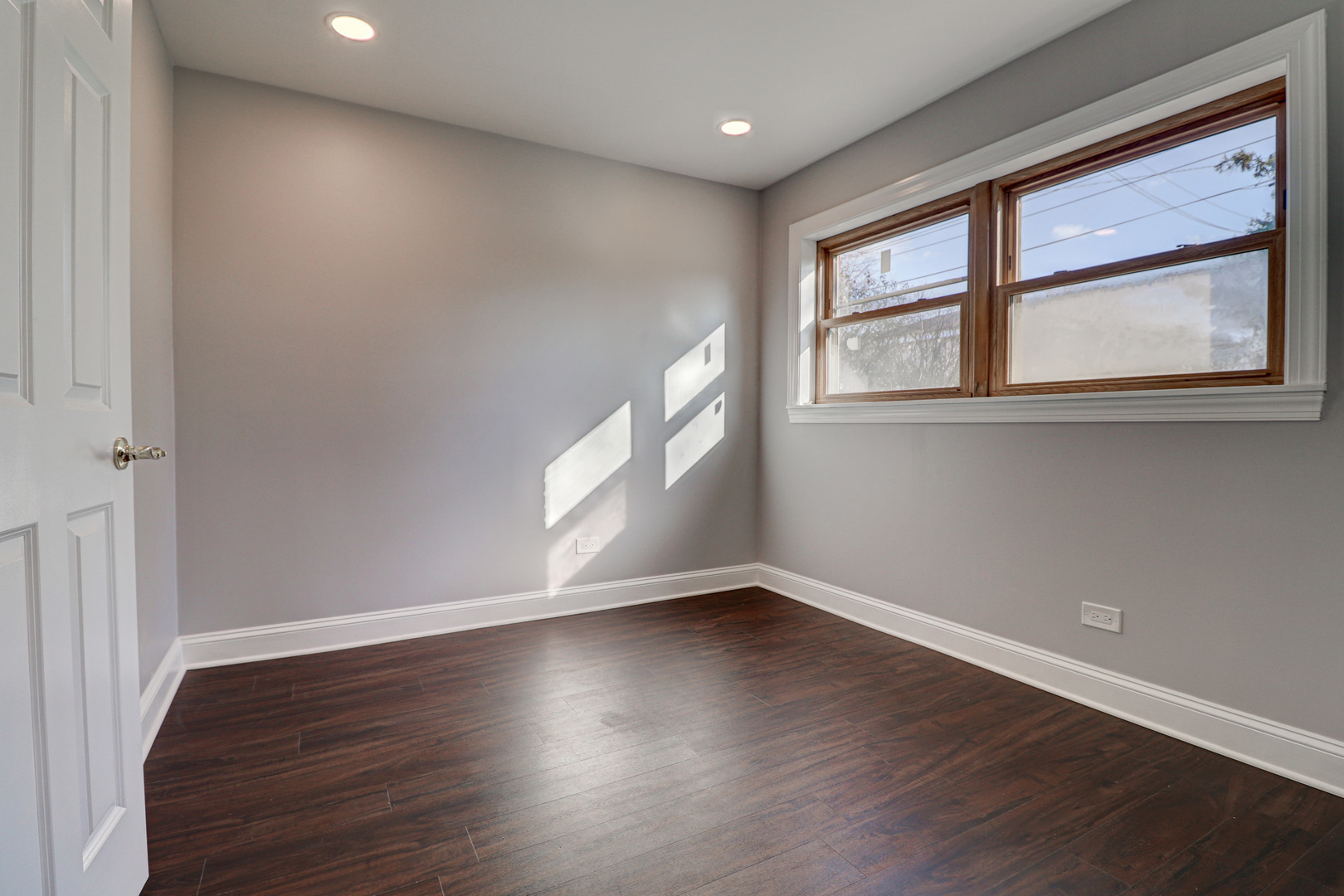 7809 East Prairie Road Skokie, IL 60076 - Photo 16 of 32