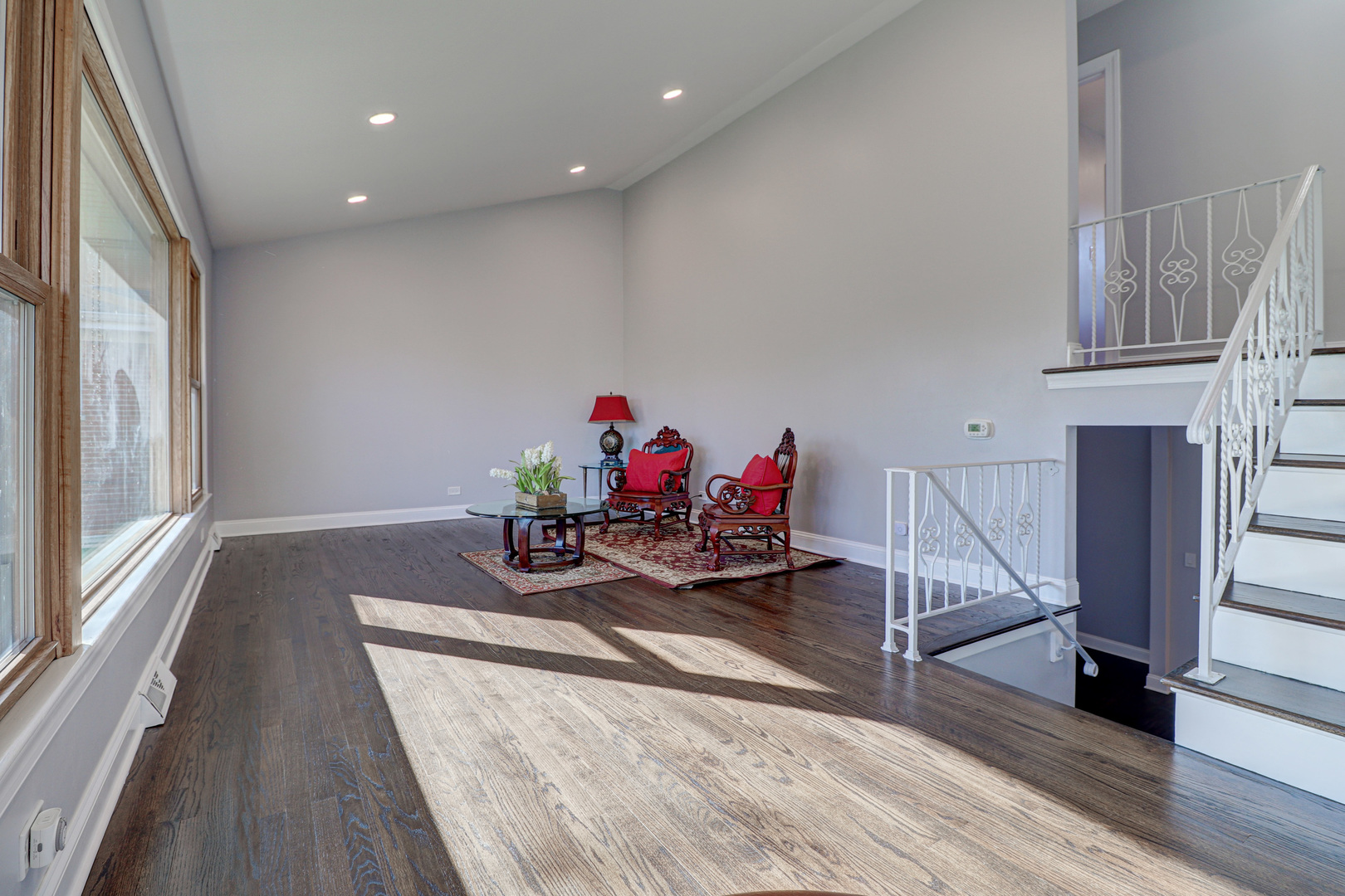 7809 East Prairie Road Skokie, IL 60076 - Photo 4 of 32