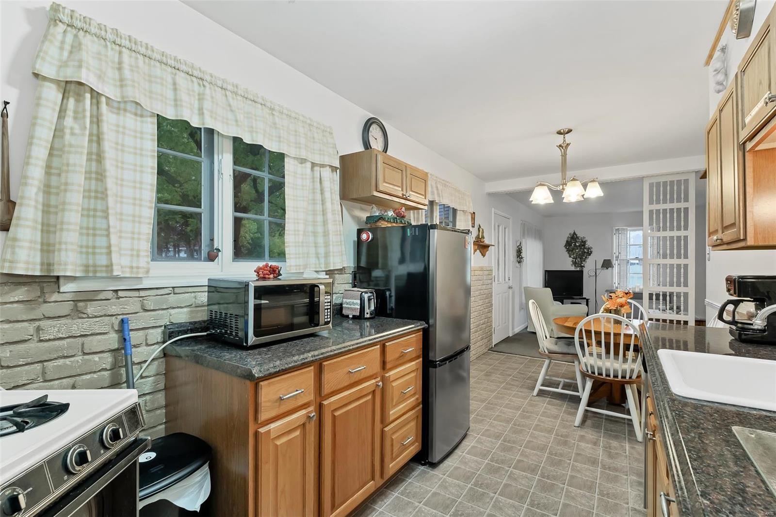 2420 Mullanphy Road Florissant, MO 63031 - Photo 5 of 21 Gallery Image 5