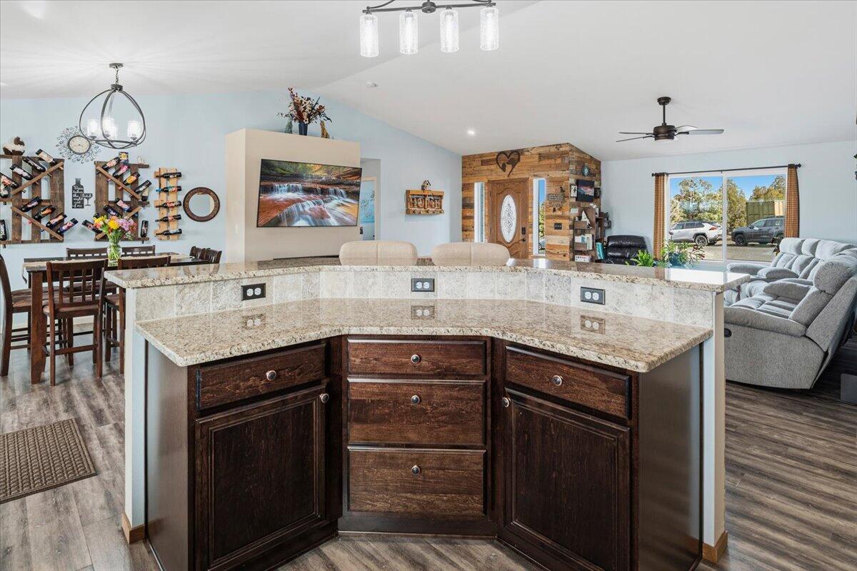 9588 Southwest Copper Road Powell Butte, OR 97753 - Photo 5 of 49