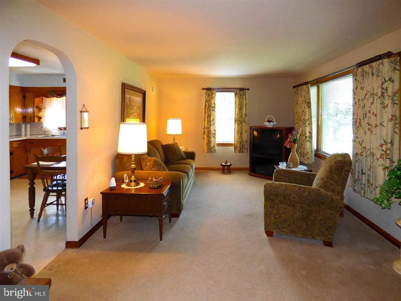 15 Cloverleaf Road York, PA 17406 - Photo 13 of 36