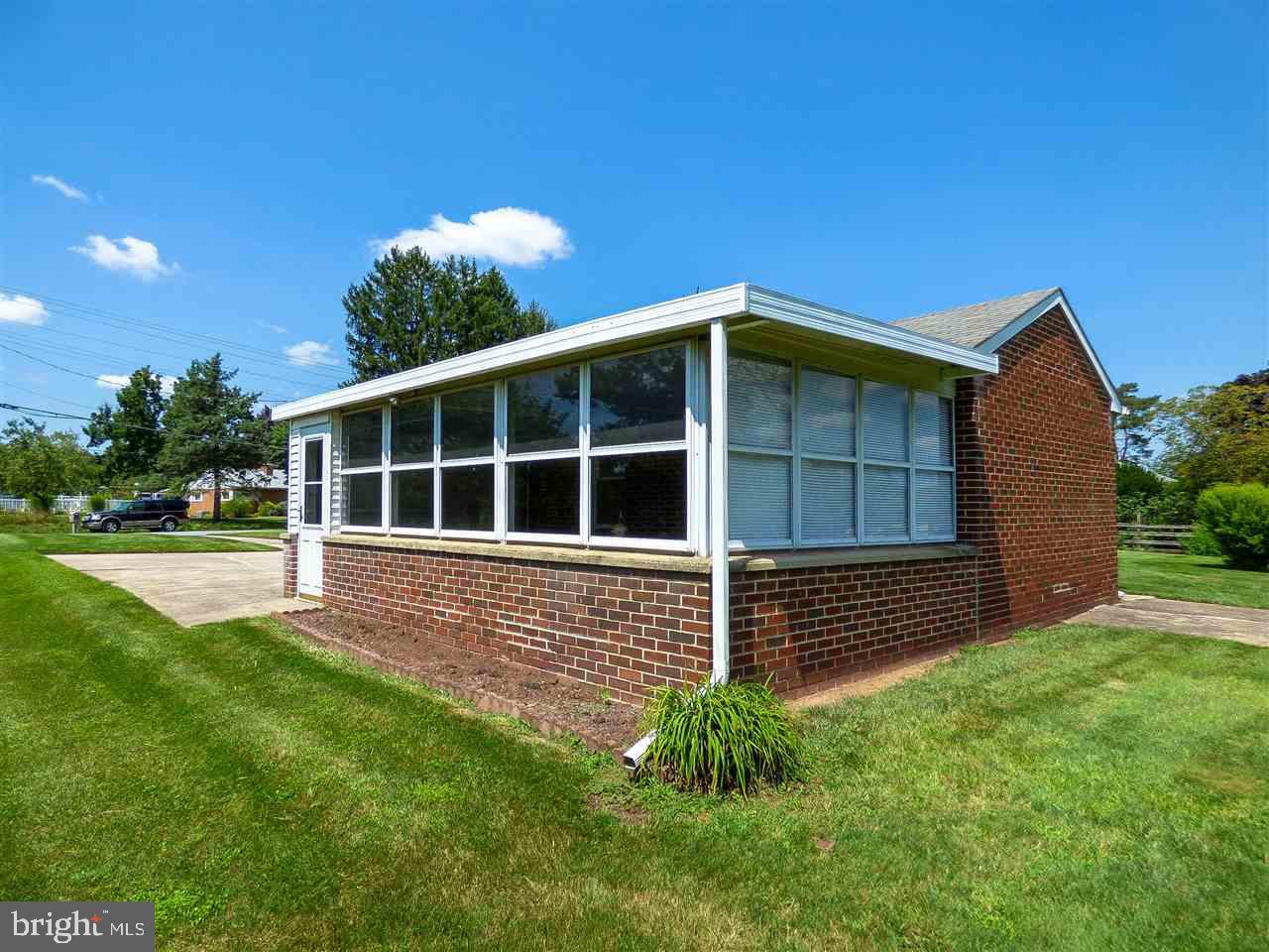 15 Cloverleaf Road York, PA 17406 - Photo 9 of 36