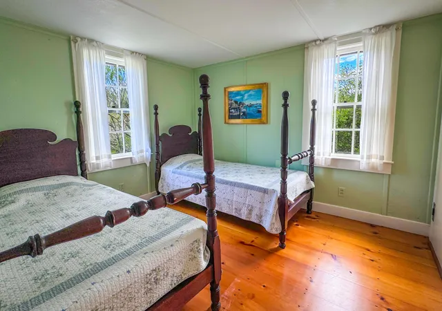 $5,750,000 | 26 North Cambridge Street, Nantucket, MA 02554