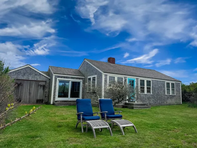 $5,750,000 | 26 North Cambridge Street, Nantucket, MA 02554