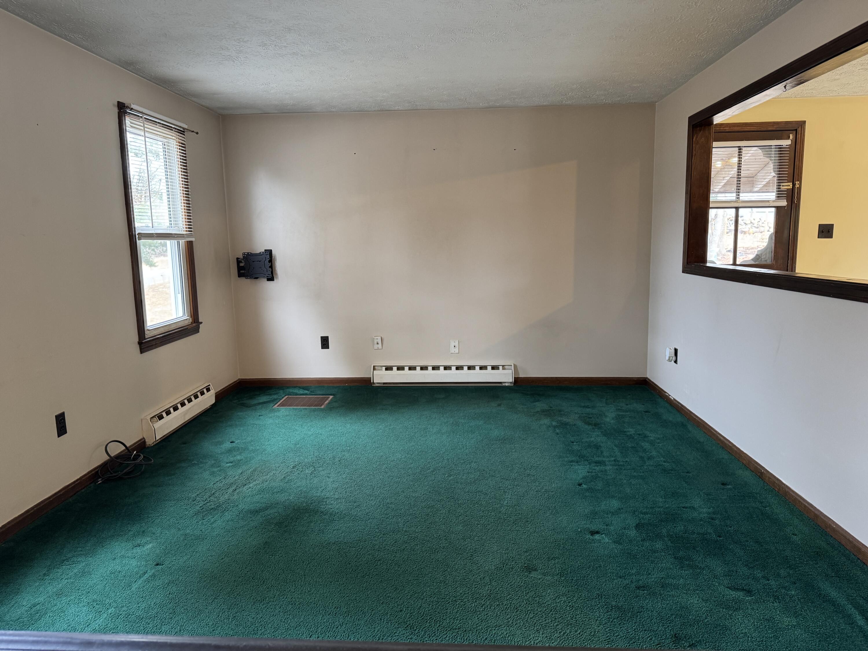 37 Mountain Road Biddeford, ME 04005 - Photo 16 of 35 16