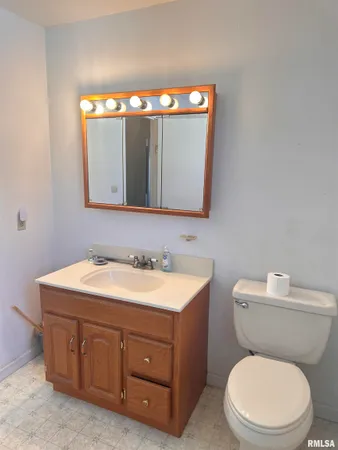 $84,900 | 115 East Avenue, Anna, IL 62906