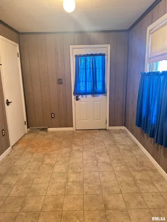 $84,900 | 115 East Avenue, Anna, IL 62906