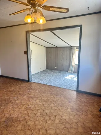 $84,900 | 115 East Avenue, Anna, IL 62906