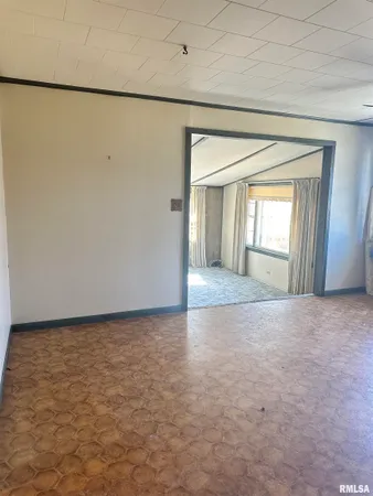 $84,900 | 115 East Avenue, Anna, IL 62906