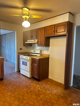 $84,900 | 115 East Avenue, Anna, IL 62906