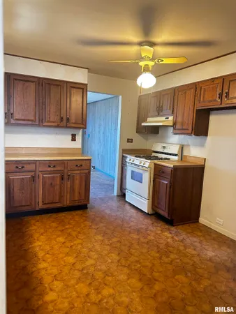 $84,900 | 115 East Avenue, Anna, IL 62906