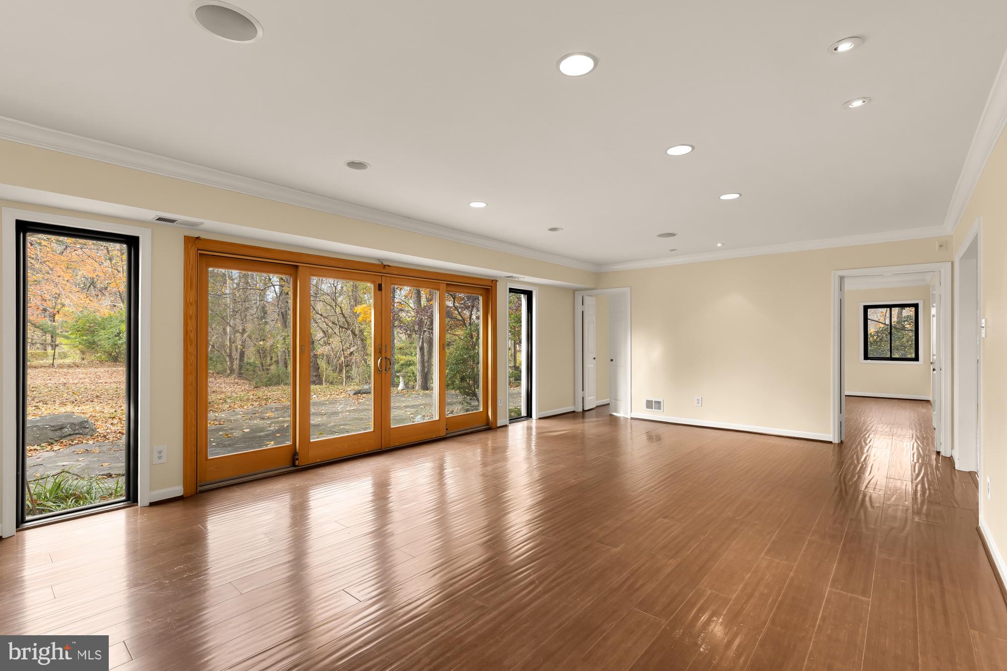 1434 Kirby Road McLean, VA 22101 - Photo 16 of 54 Floor to ceiling windows
