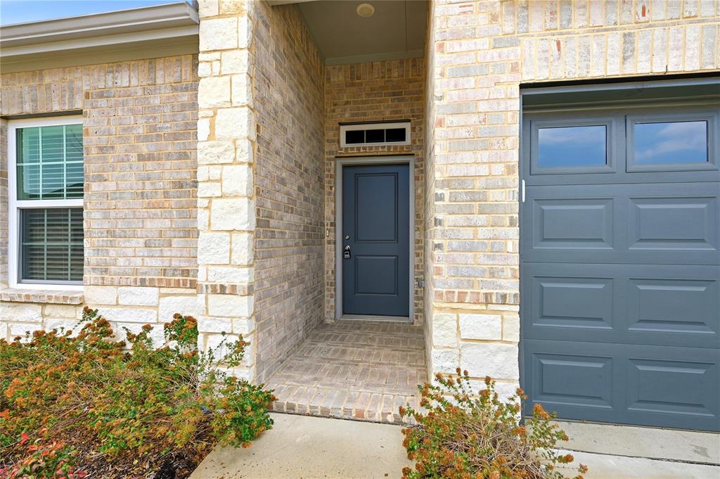 1348 Chisos Way Forney, TX 75126 - Photo 4 of 40