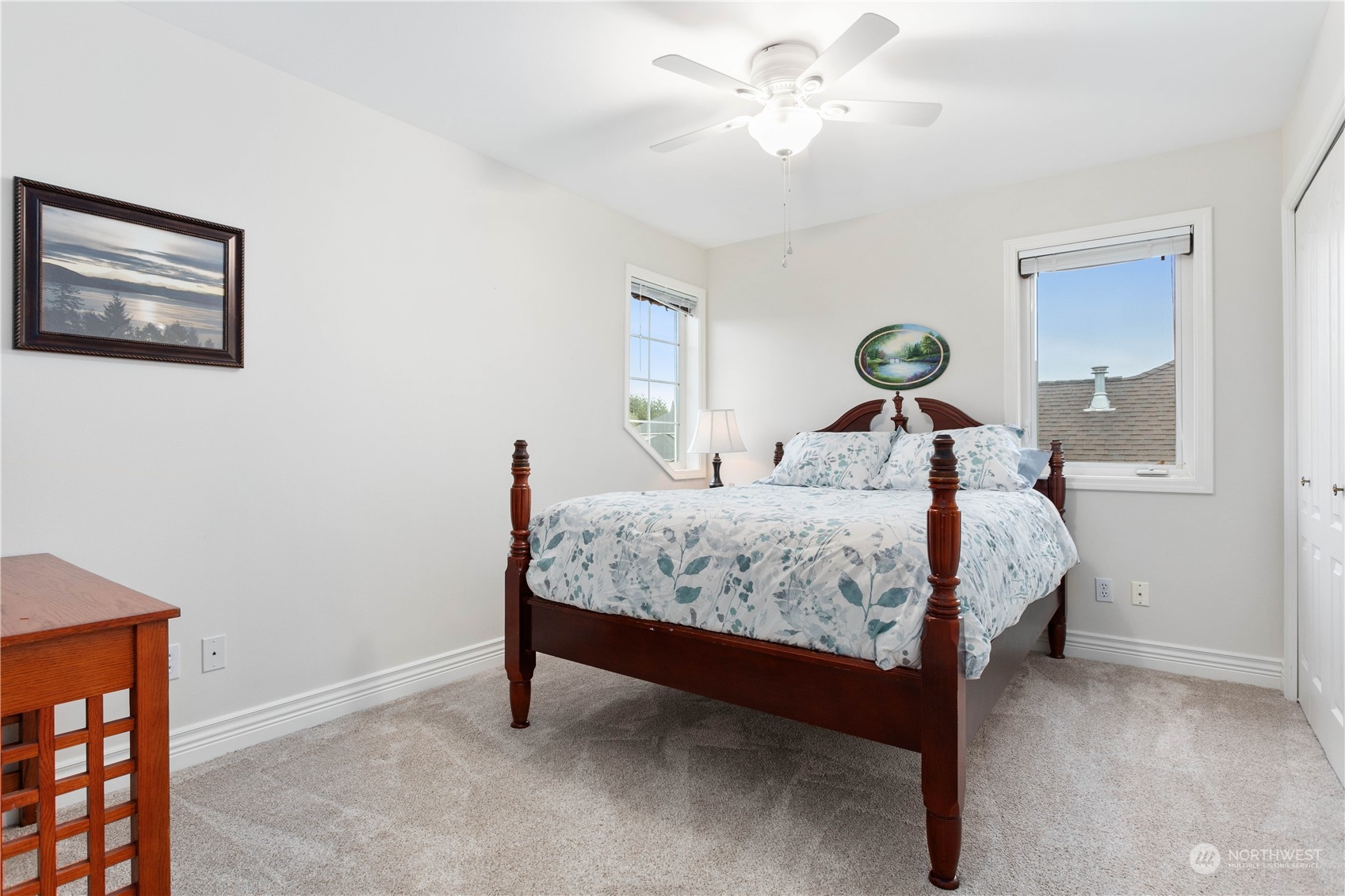 212 Springview Drive Lynden, WA 98264 - Photo 21 of 40 a bedroom with a bed and a window