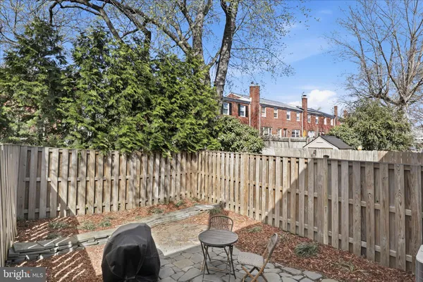 $3,700 | 2928 Landover Street, Alexandria, VA 22305