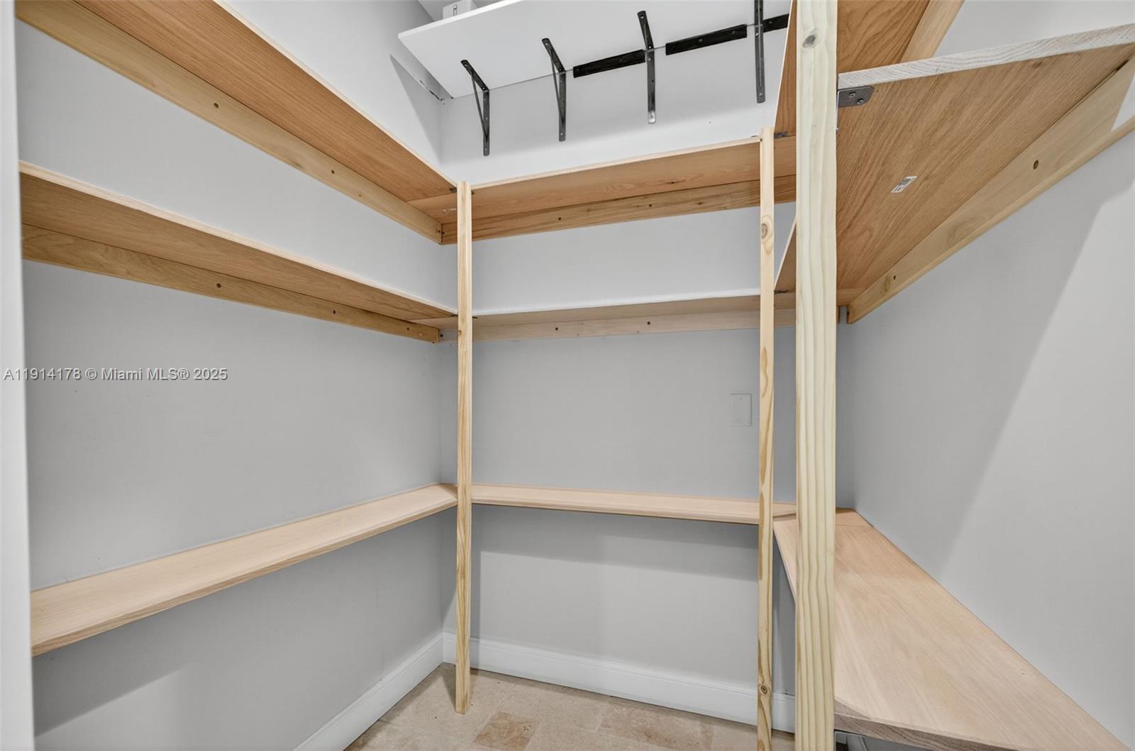 18369 Mellen Lane Jupiter, FL 33478 - Photo 47 of 84