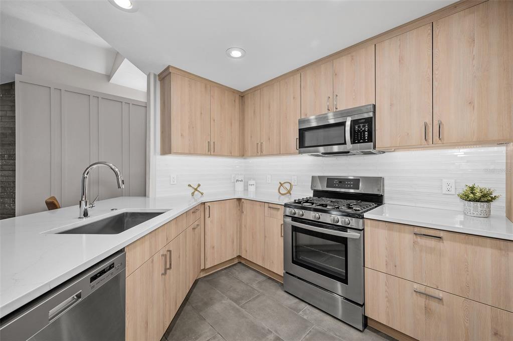 9821 Southwest 34 Road Gainesville, FL 32608 - Photo 12 of 42