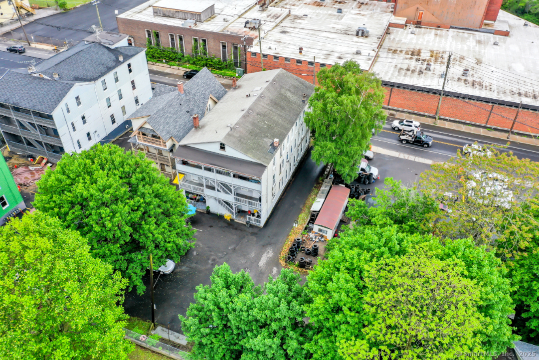 915 South Main Street Waterbury, CT 06706 - Photo 3 of 7
