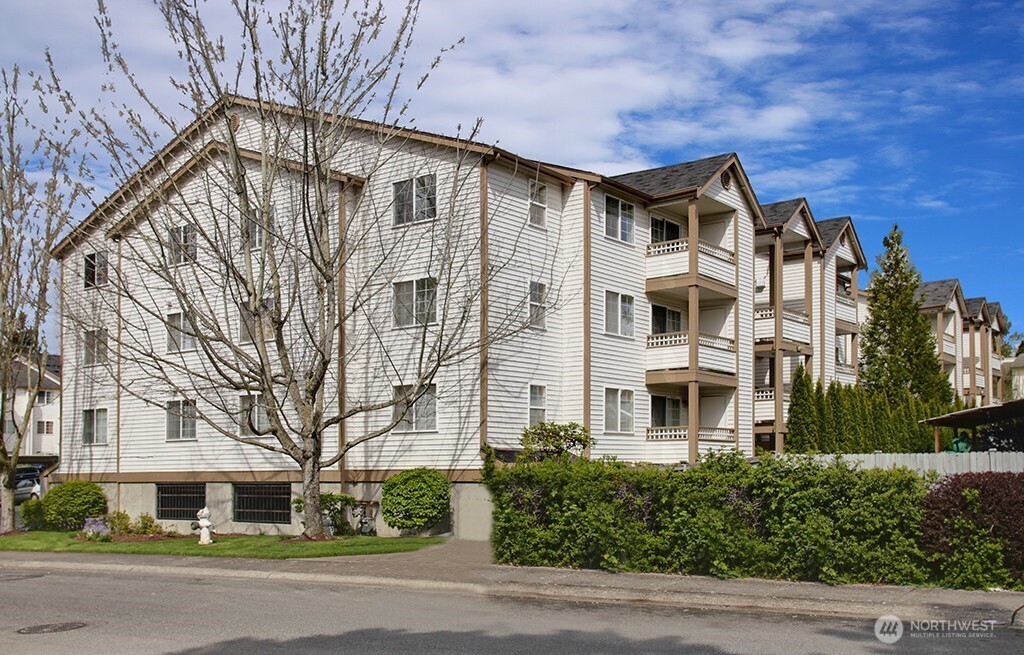 10824 Southeast 170th Street, Unit B304 Renton, WA 98055 - Photo 1 of 12