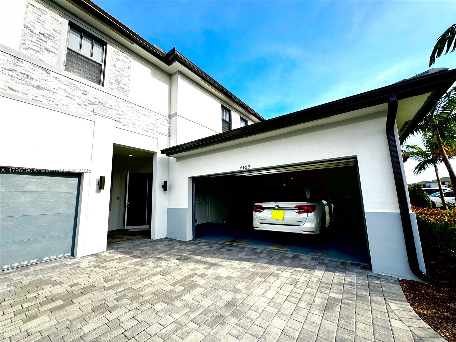 4409 Southwest 173rd Avenue Miramar, FL 33029 - Photo 19 of 38 a view of a livingroom with a fireplace