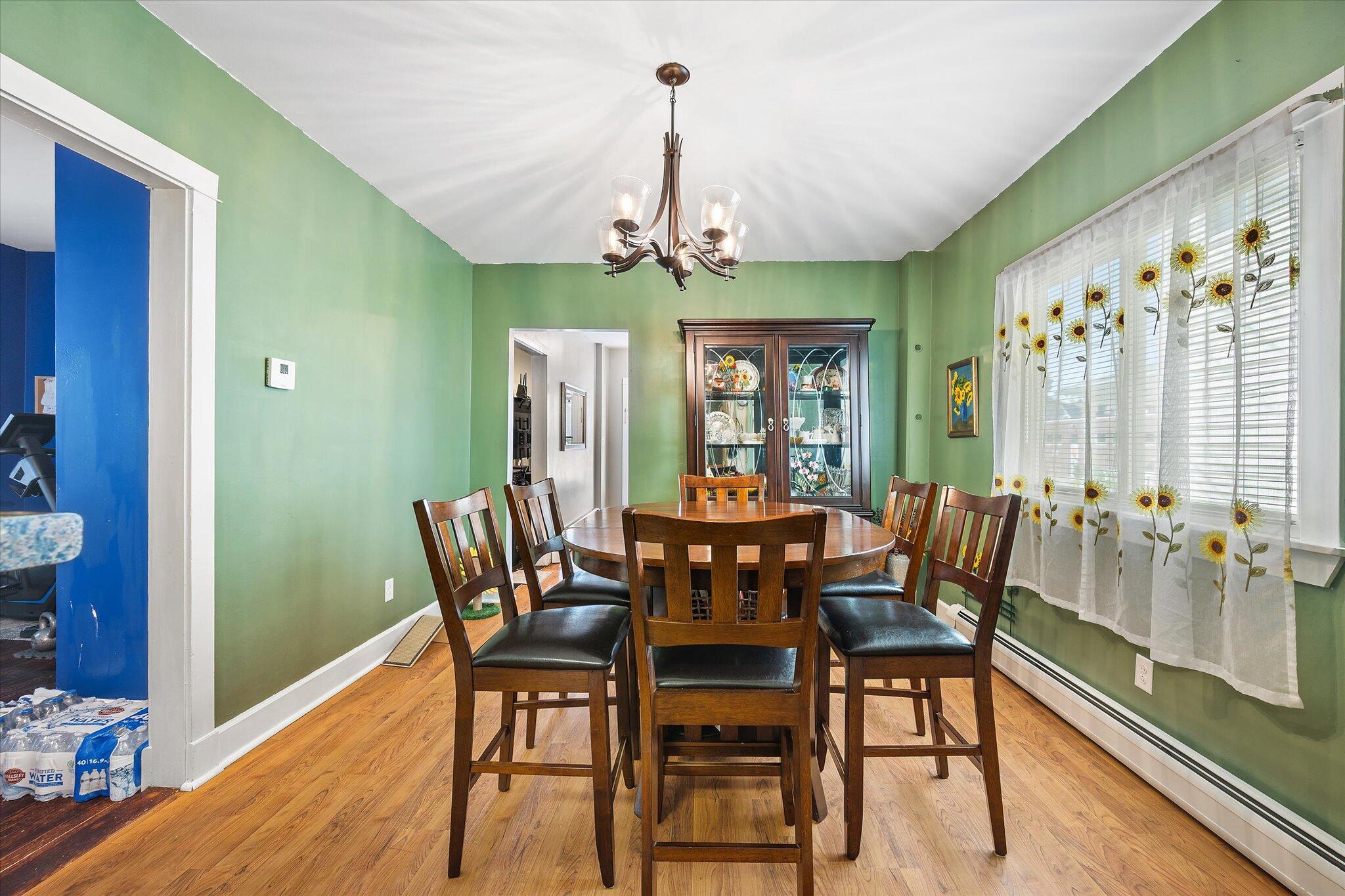 327 French Street Bangor, ME 04401 - Photo 10 of 43 10-Dining Room