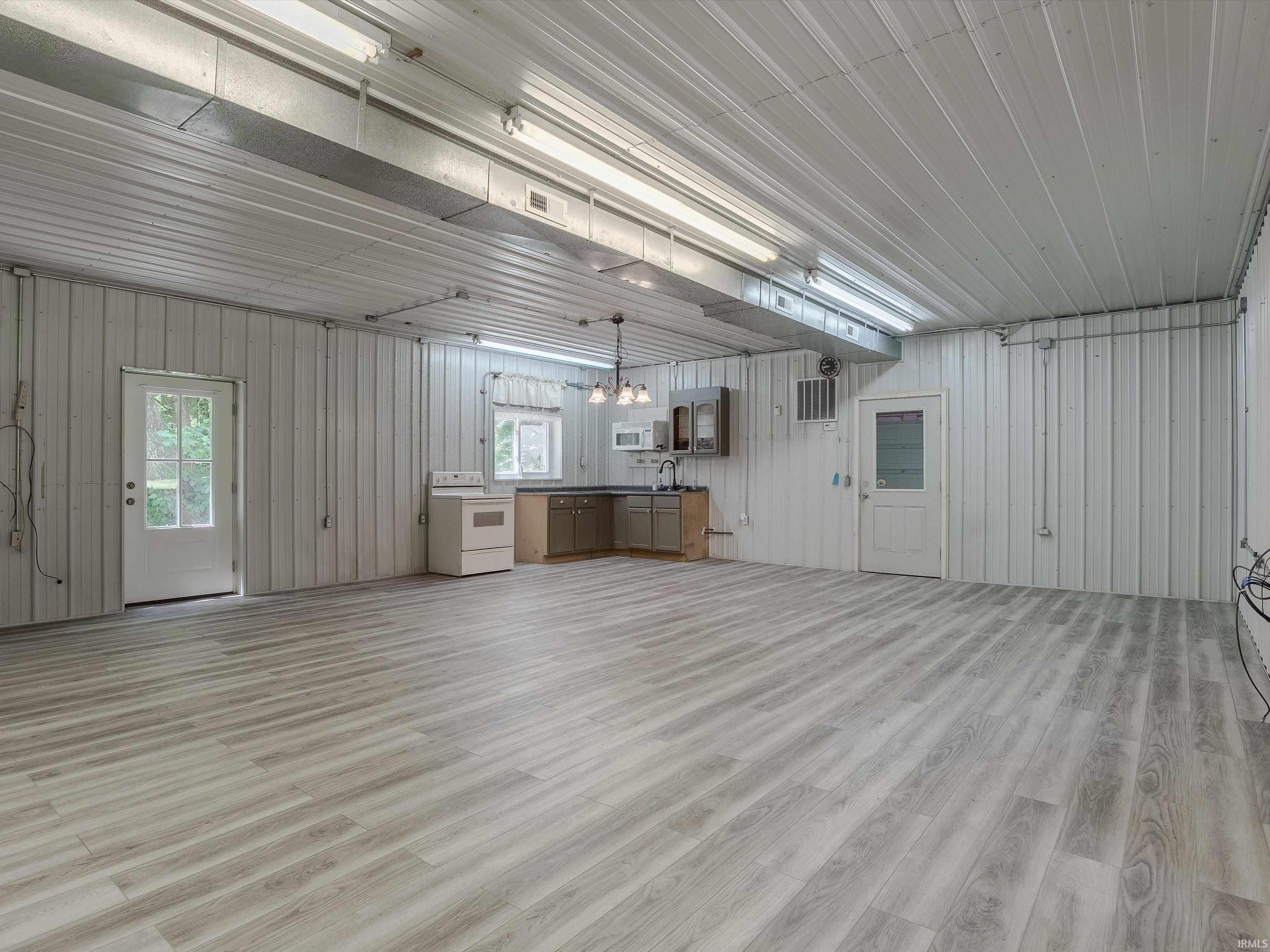 1105 West Eble Road Boonville, IN 47601 - Photo 8 of 28