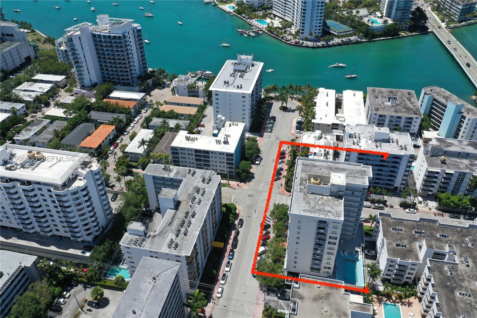 1345 Lincoln Road, Unit 402 Miami Beach, FL 33139 - Photo 2 of 17